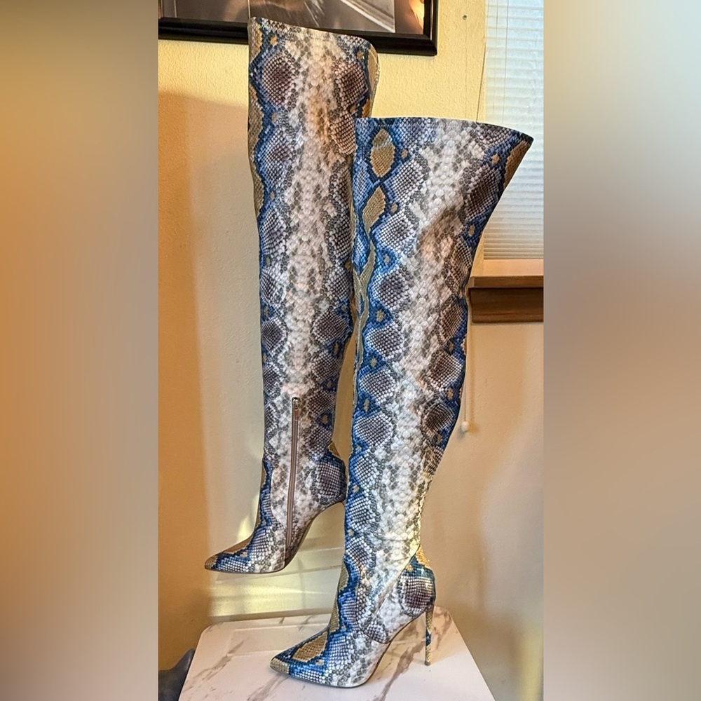 Steve Madden VaVa Multi Snake Over The Knee Boots, NIB, Size 7-1/2